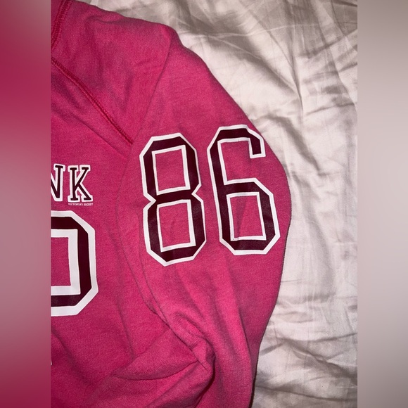 VTG Y2K Victorias Secret Used “U of Pink” Sweatshirt - Picture 6 of 9